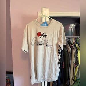 Corvette Stingray Men’s Large Gray Short Sleeve Tshirt. General Motors. NWT